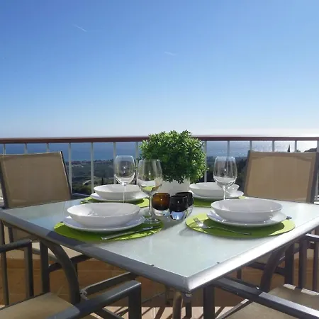 Fine Duplex With Stunning Sea Views *