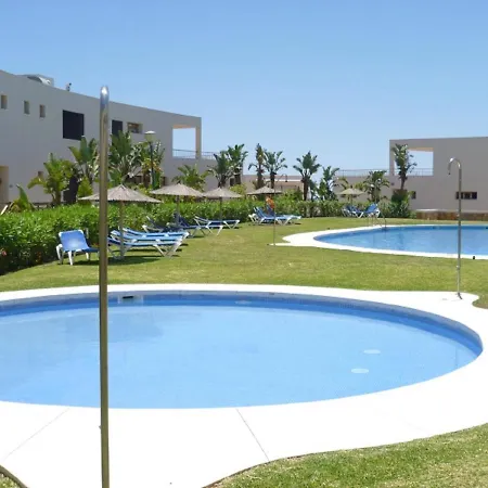 Fine Duplex With Stunning Sea Views * 马尔韦利亚