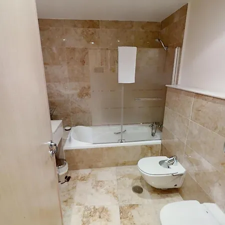 Fine Duplex With Stunning Sea Views 公寓