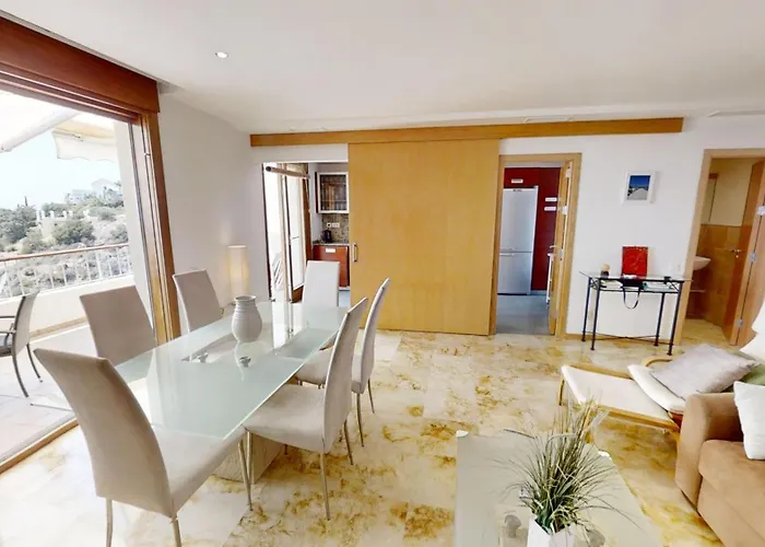 Fine Duplex With Stunning Sea Views Apartmán