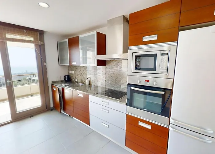 Fine Duplex With Stunning Sea Views *